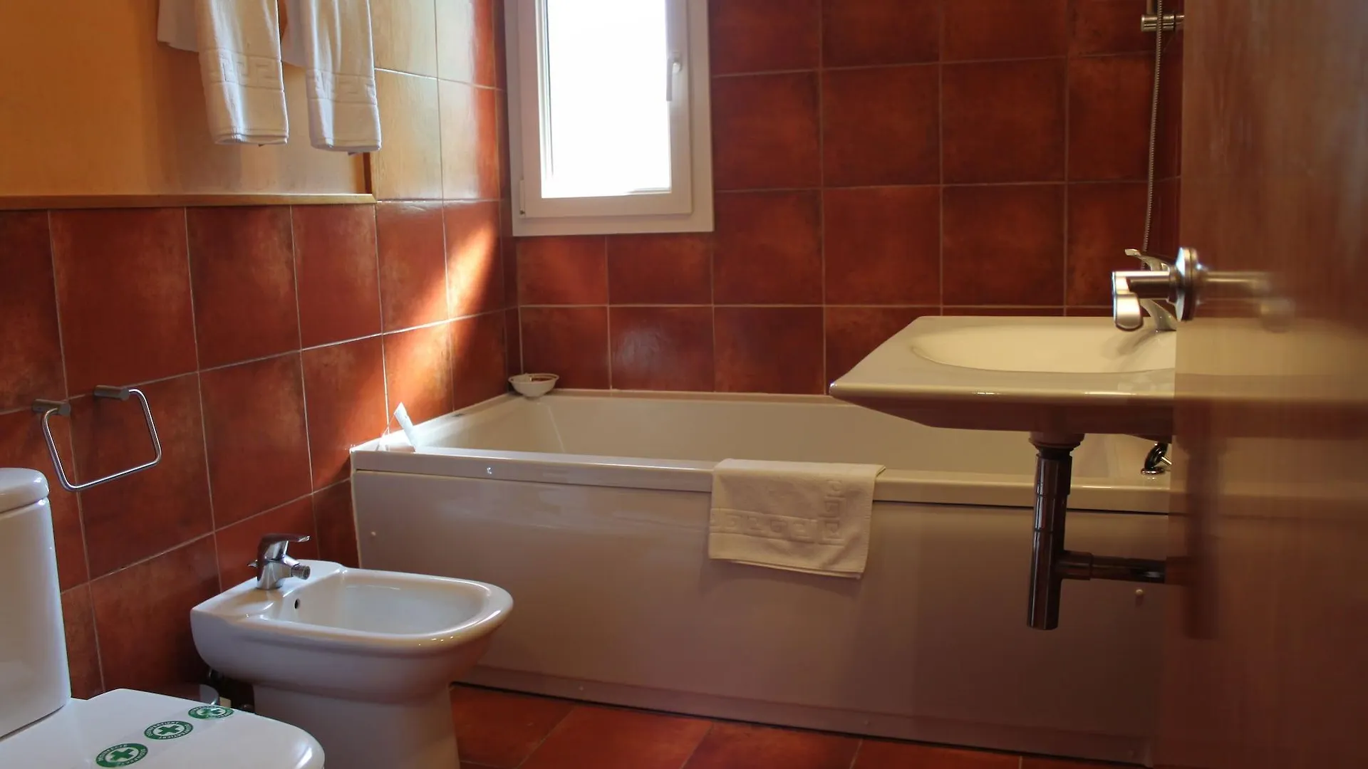 Hotel Picasso Torroella De Montgri 2*,
