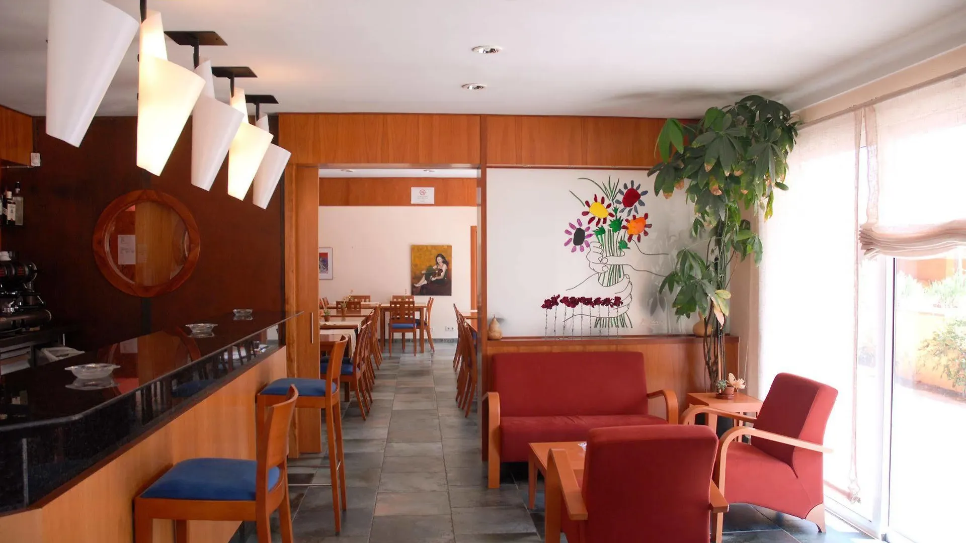 Hotel Picasso Torroella De Montgri 2*,